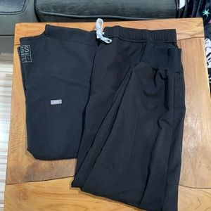 Men’s Black Figs Scrub Set